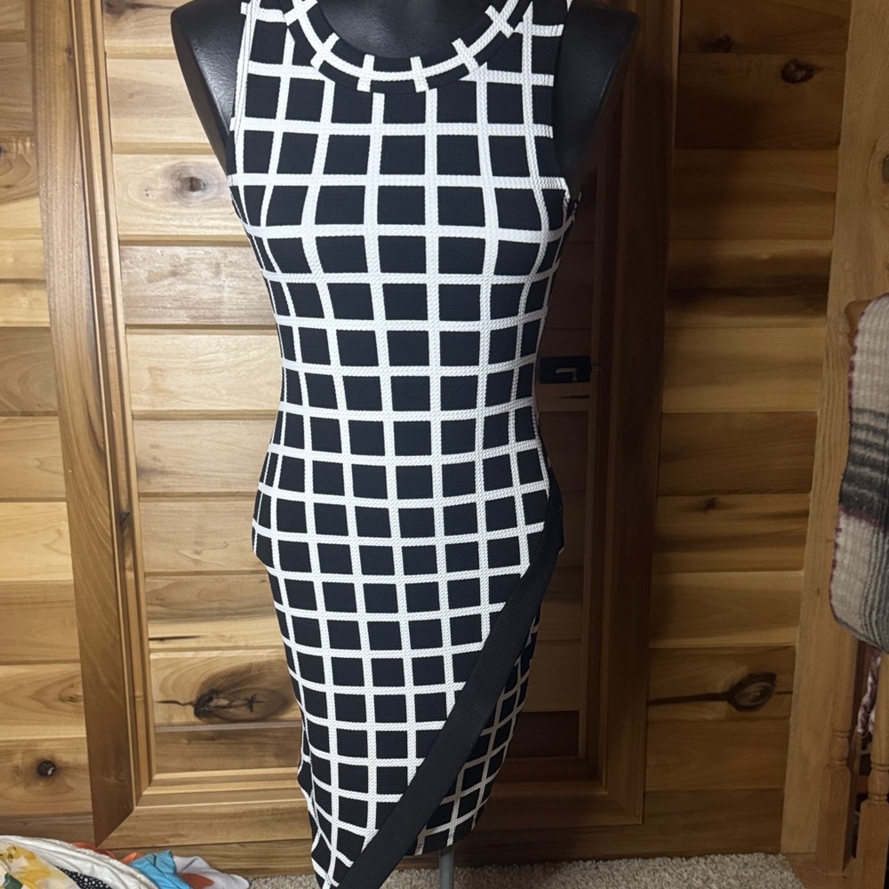 Sleeveless Checkered Dress